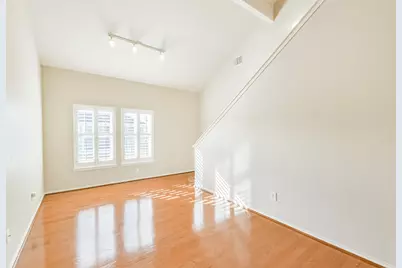 718 Redwing Place Drive, Houston, TX 77009 - Photo 19