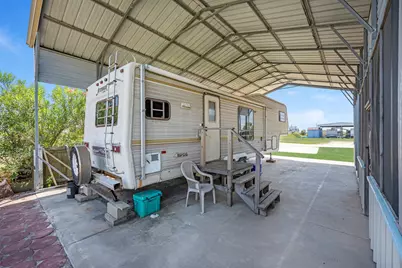1476 Mabry Street, Gilchrist, TX 77617 - Photo 15