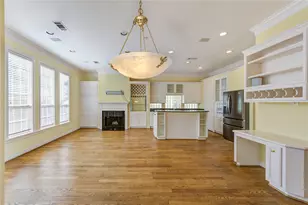 2124 Nantucket Dr, Houston, TX 77057 - Photo 11