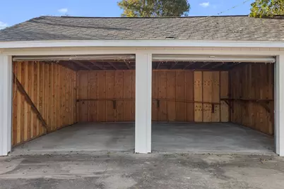 208 Summit Street, Schulenburg, TX 78956 - Photo 21