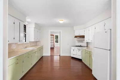 208 Summit Street, Schulenburg, TX 78956 - Photo 11