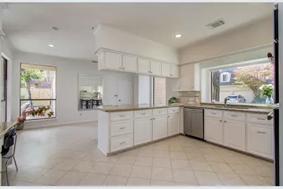 15835 N Barkers Landing Road, Houston, TX 77079 - Photo 9