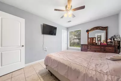 5830 Woodview Drive, Houston, TX 77396 - Photo 13