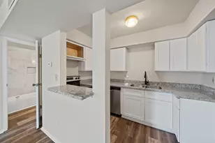 18519 Egret Bay Blvd, Webster, TX 77058 - Photo 7