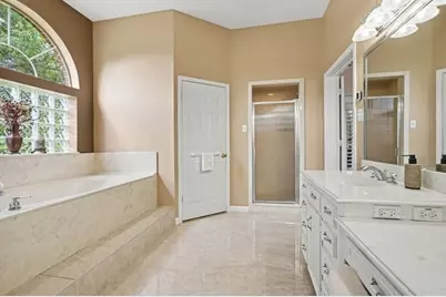 5400 W Orange Street, Pearland, TX 77581 - Photo 31