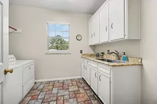 5400 W Orange St, Pearland, TX 77581 - Photo 19