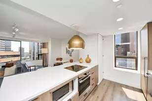 1300 Lamar St, Houston, TX 77010 - Photo 9