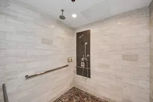 1300 Lamar St, Houston, TX 77010 - Photo 45