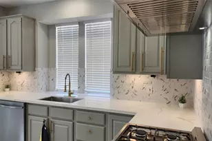 5818 Wilkins Ln, Sugar Land, TX 77479 - Photo 7