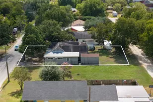 488 7th St, Somerville, TX 77879 - Photo 37