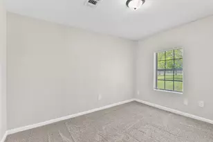 6905 Speaker St, Hitchcock, TX 77563 - Photo 9