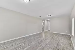 6905 Speaker St, Hitchcock, TX 77563 - Photo 5
