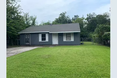 7319 Mountbatten Road, Houston, TX 77033 - Photo 3