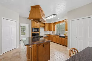 34 Outervale Pl, The Woodlands, TX 77381 - Photo 7