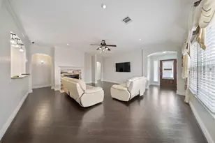 6526 N Gena Lee Dr, Houston, TX 77064 - Photo 3