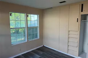 243 Brandywine Ave, San Antonio, TX 78228 - Photo 11