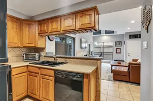 1829 Augusta Dr, Houston, TX 77057 - Photo 9