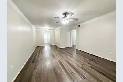500 Willow Drive #B4, Lake Jackson, TX 77566 - Photo 3