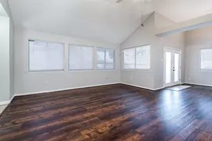 8607 Laurel Trails Dr, Houston, TX 77095 - Photo 9