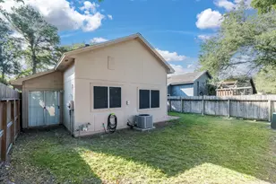 8607 Laurel Trails Dr, Houston, TX 77095 - Photo 31