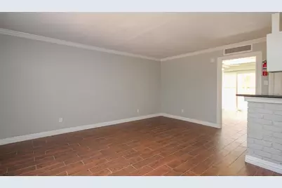2011 Marshall Street #15, Houston, TX 77098 - Photo 7