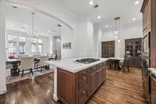 6015 Post Oak Green Ln, Houston, TX 77055 - Photo 3