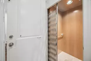 6015 Post Oak Green Ln, Houston, TX 77055 - Photo 5