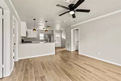 11455 Spottswood Drive, Houston, TX 77016 - Photo 7