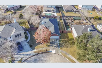 3711 Norwood Glen Lane, Friendswood, TX 77546 - Photo 3