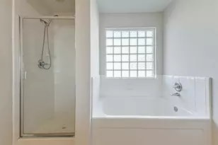 3711 Norwood Glen Ln, Friendswood, TX 77546 - Photo 29