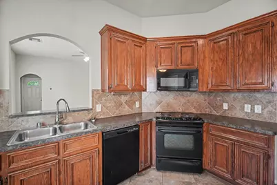 16523 Strathmore Manor Lane, Houston, TX 77090 - Photo 7
