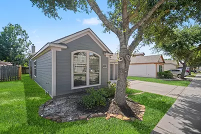 16523 Strathmore Manor Lane, Houston, TX 77090 - Photo 3