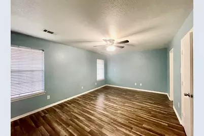 8010 Arrowhead Lane, Houston, TX 77075 - Photo 3
