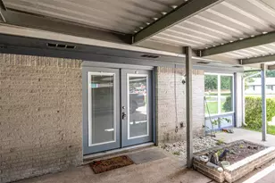 5826 Russell Ln, Baytown, TX 77521 - Photo 9