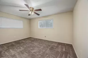 5826 Russell Ln, Baytown, TX 77521 - Photo 23