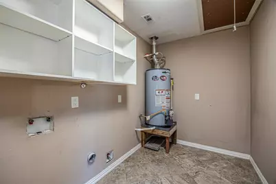 5826 Russell Lane, Baytown, TX 77521 - Photo 33