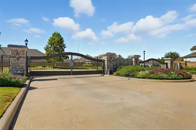 15846 Weston Ridge Drive, Humble, TX 77346 - Photo 21
