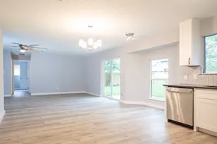 4219 Brandemere Way St, Houston, TX 77066 - Photo 9