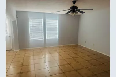 10411 Iris Lake Court, Houston, TX 77070 - Photo 17