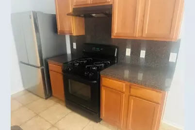 10411 Iris Lake Court, Houston, TX 77070 - Photo 9