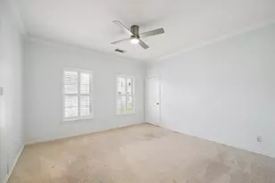 5747 Longmont Ln, Houston, TX 77057 - Photo 15