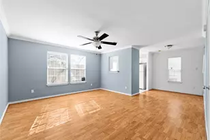 9611 Elmview Pl, Houston, TX 77080 - Photo 3