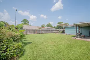 9202 Benning Dr, Houston, TX 77031 - Photo 41