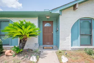 9202 Benning Dr, Houston, TX 77031 - Photo 5