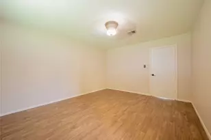 9202 Benning Dr, Houston, TX 77031 - Photo 33