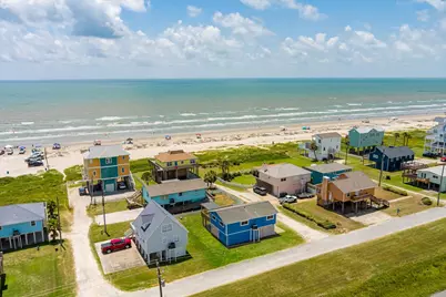 21211 Gulf Drive, Galveston, TX 77554 - Photo 45