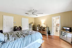 730 Seacliff Dr, Houston, TX 77062 - Photo 35