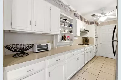 730 Seacliff Drive, Houston, TX 77062 - Photo 27