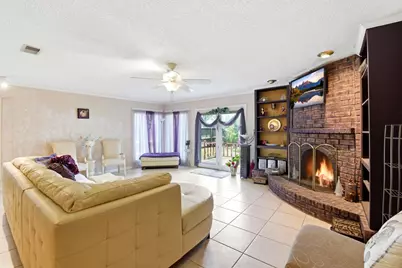 730 Seacliff Drive, Houston, TX 77062 - Photo 15