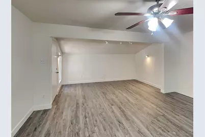 6 Canyon Oak Place, The Woodlands, TX 77380 - Photo 3